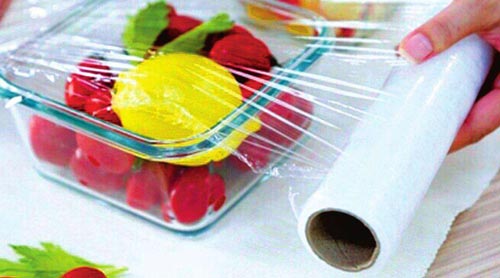 食品塑料保鮮膜透氣（qì）性能不達標，內部（bù）密封的食物仍（réng）然會發黴變質